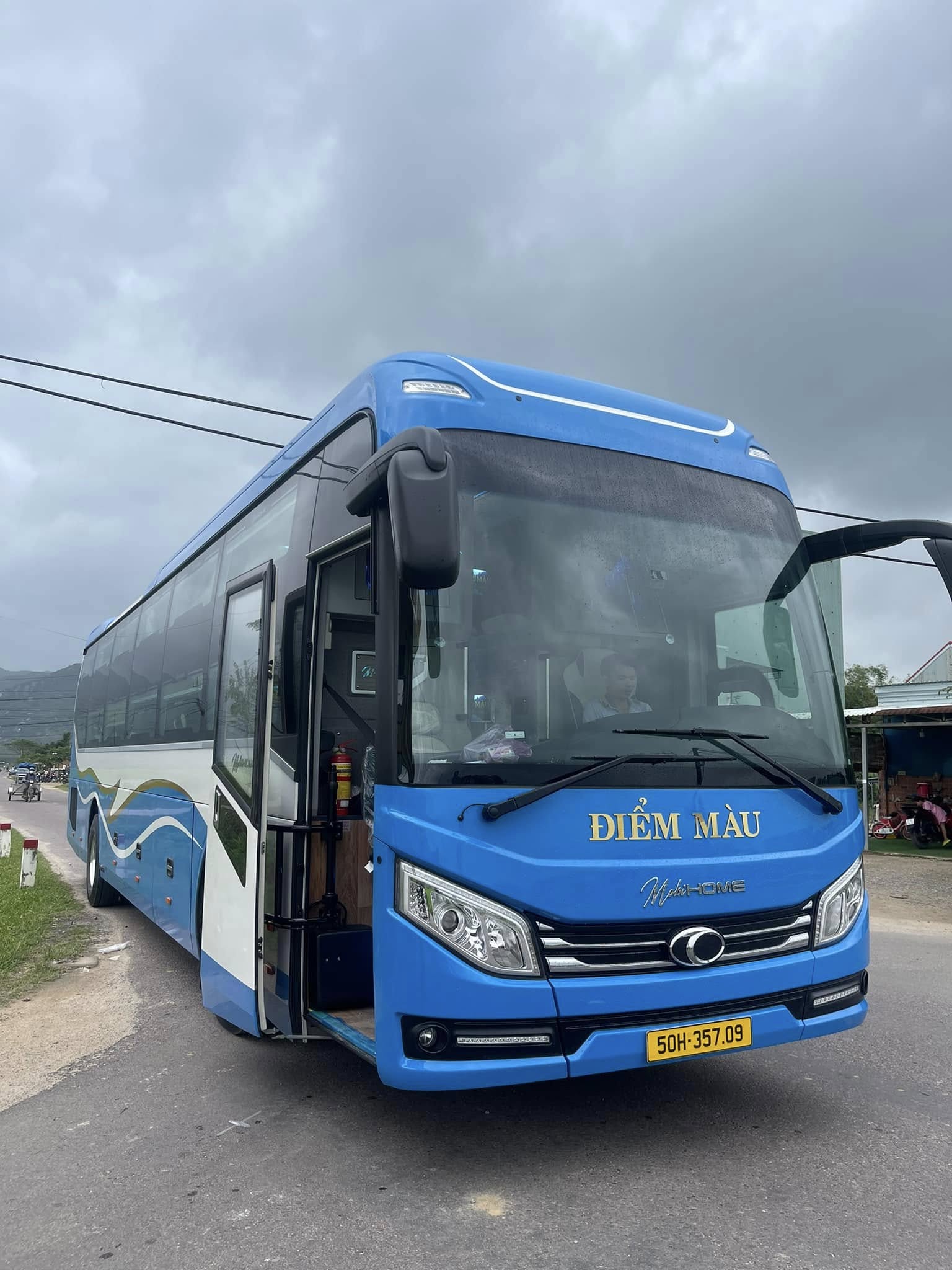 Nhà xe Điểm Màu